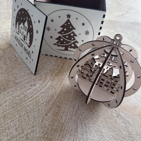 Boule de Noël 3D et sa boîte gravée